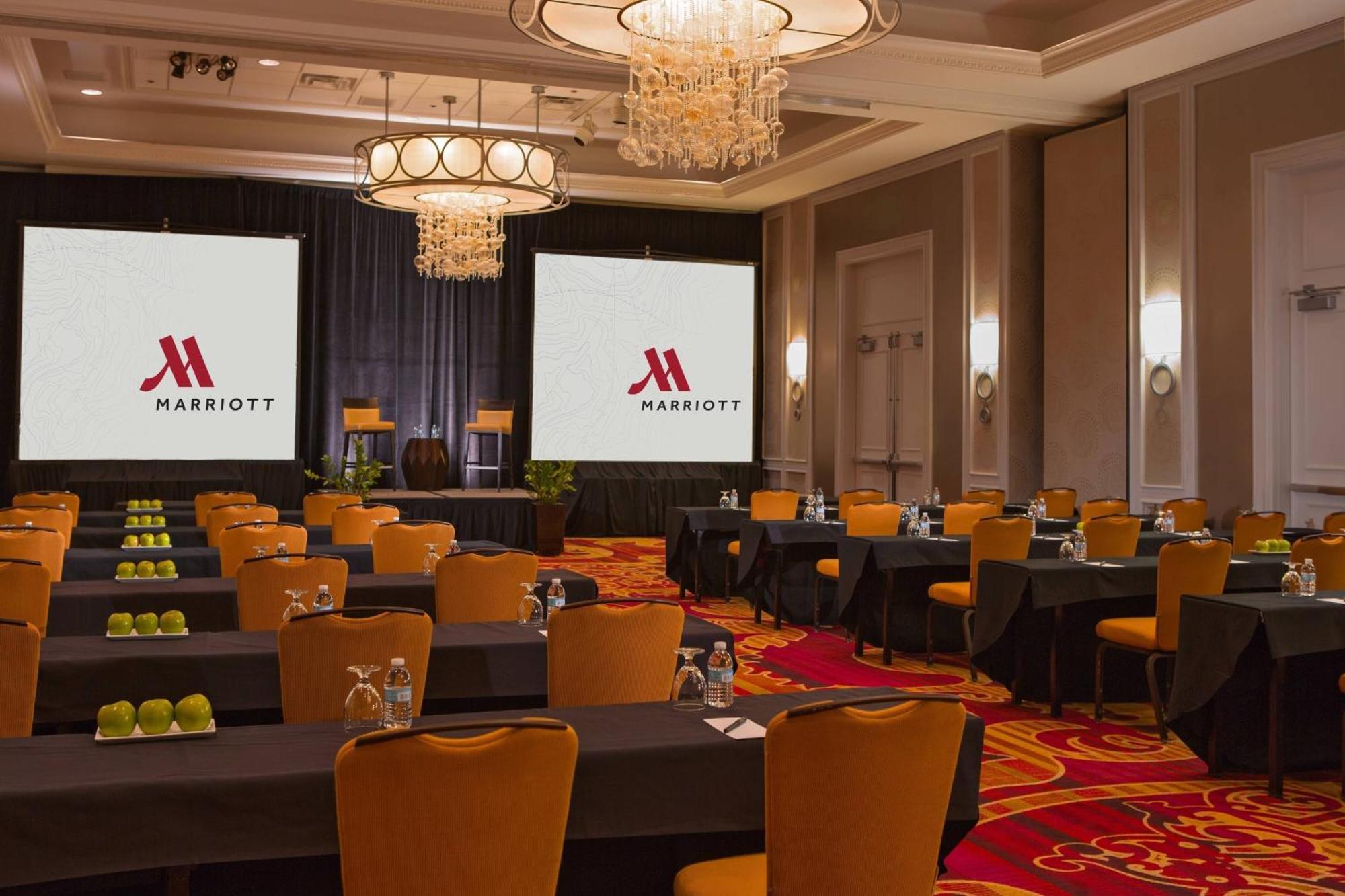 Falls Church Marriott Fairview Park Exterior foto